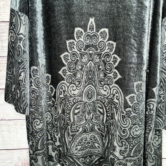 Valerie Stevens Slate Crushed Velvet Burnout Open Front Kimono Size Large New - Picture 11 of 11